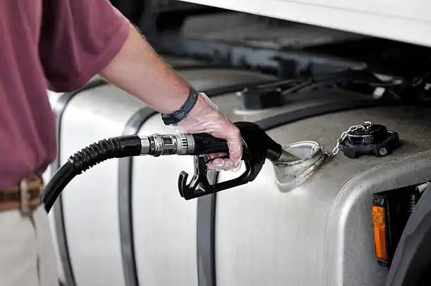 Effective-Ways-On-How-To-Reduce-Fleet-Fuel-Costs_1 - Fuel Logic reduce fleet fuel costs